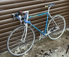 Bici da corsa su strada