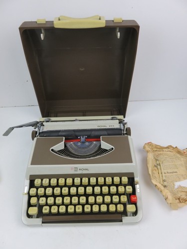 Vecchia macchina scrivere - macchina,