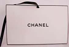 CHANEL GIFT BOX SCATOLA BORSA CARTONE BIANCO OPACO FIOCCO NASTRO NERO LOGO MUST
