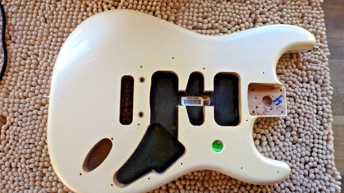 Fender player plus - plus, strat