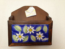 Ceramica Siciliana Portalettere legno Nino Parrucca Arte porcellana dipinta mano