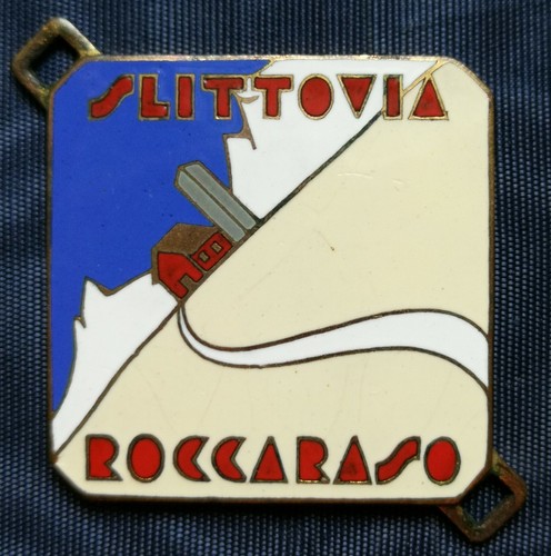 Distintivo regno slittovia - regno, di