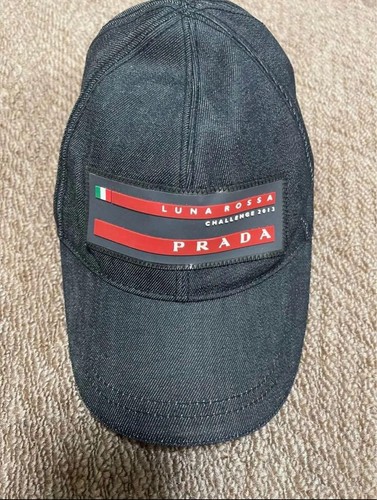 Cappello collaborazione prada - collaborazione,