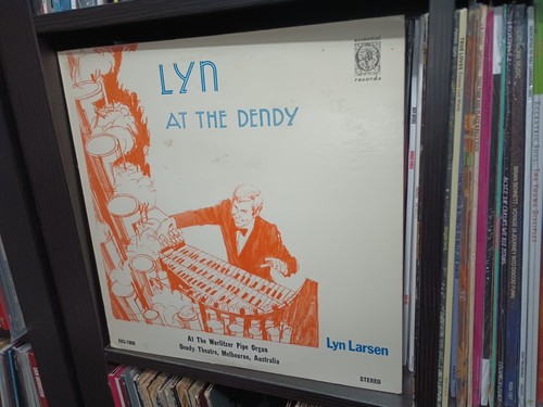 Lyn larsen the - lyn, dendy