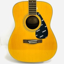 Chitarra acustica YAMAHA