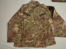 Mimetiche e valigia Esercito