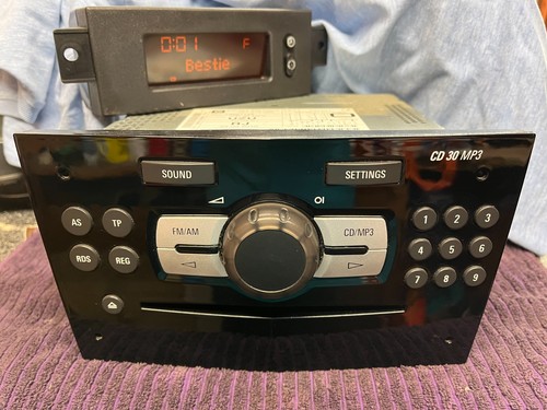 Vauxhall corsa cd30 mp3 - d,