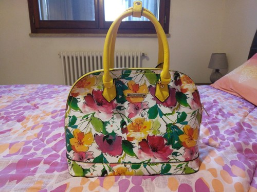 Borsa primadonna