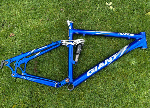 Mountain bike giant - bike, nrs