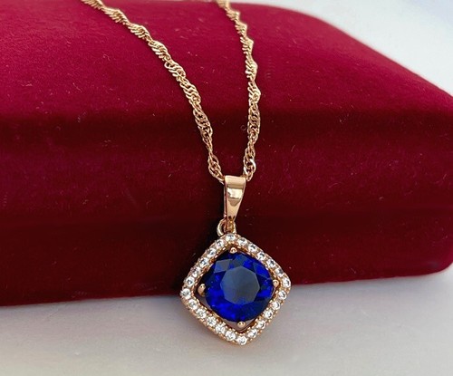 Collana elegante ciondolo