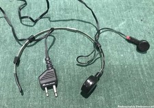 Auricolare con microfono da moto  Midland  utilizzato all'interno di casco da 