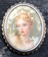 Antico ciondolo spilla