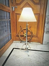 Lampada da terra antica