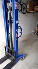 Sollevatore transpallet