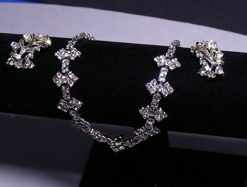 Collana girocollo orecchini