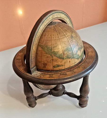 Radio vintage mappamondo - ,