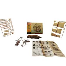 Vintage 1965 PYRO H.M.S. Ark