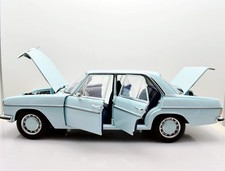 Modellino auto scala 1:18