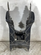 108266 Carena Pedana Poggiapiedi Kymco Agility 125 Carry dal 2011 al 2018