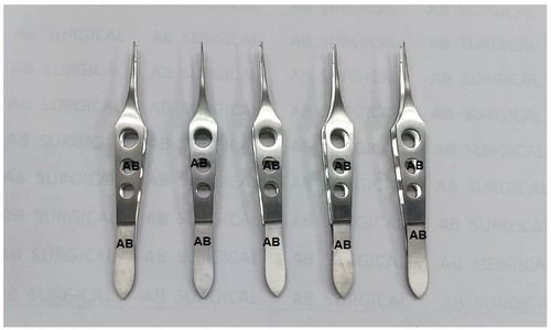 Pinza corneale modello inglese
