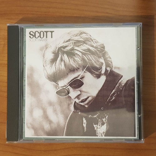 Scott walker - walker, silver
