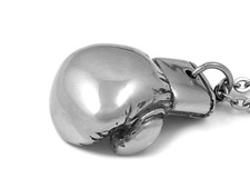 Collana con ciondolo guantone