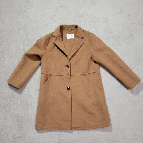 Zara giovane ragazza misto