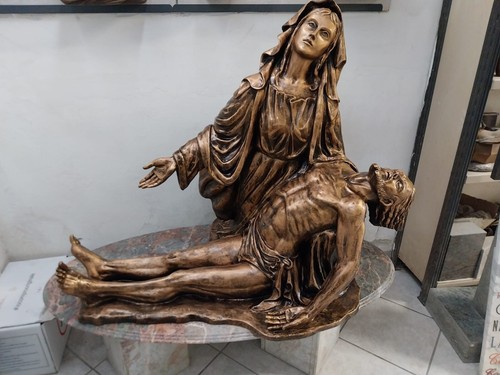 Statua bronzo - in,