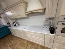 cucina Scavolini completa di elettrodomestici ed isola con 4 sgabelli.  