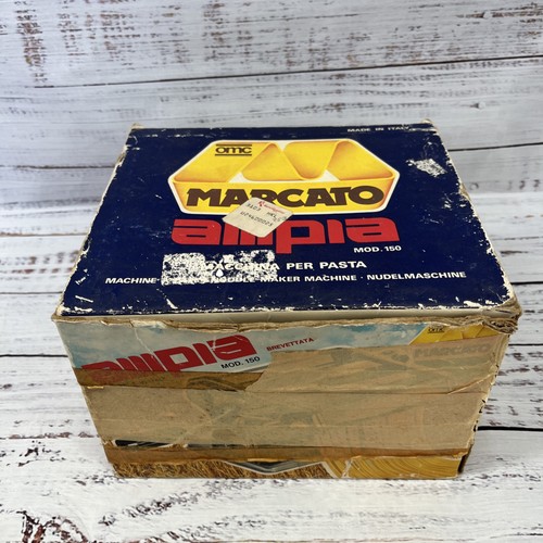 Pasta maker machine model - machine,