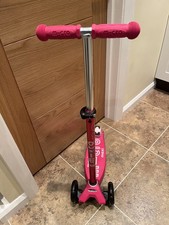 MAXI MICRO DELUXE SCOOTER LED
