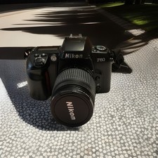 Macchina Fotografica F60 Nikon con Obbiettivo 28-80 mm