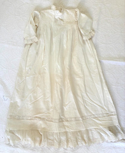 Antico abito vestito pizzo