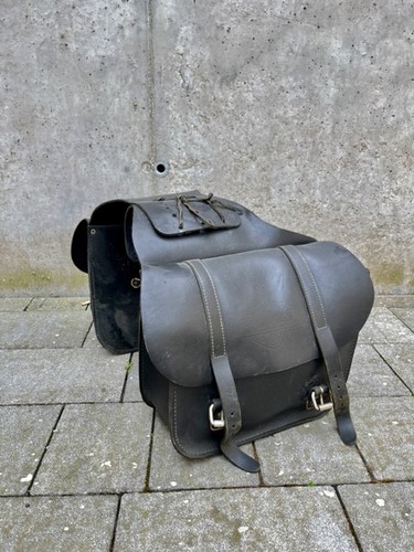 Vintage saddlebags harley - vintage,