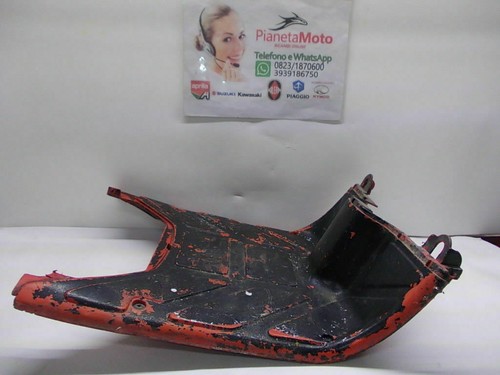 Carena scocca pedana piaggio - scocca,