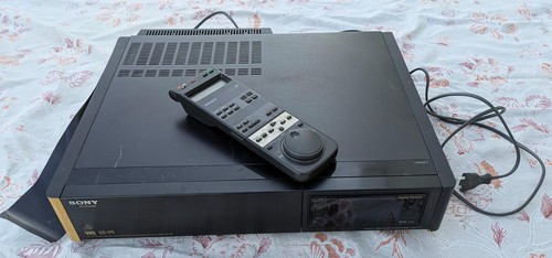 Video cassette recorder - cassette, sony