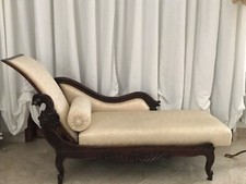 Elegante dormouse con schienale regolabile. restaurata. dormouse divano dell'800