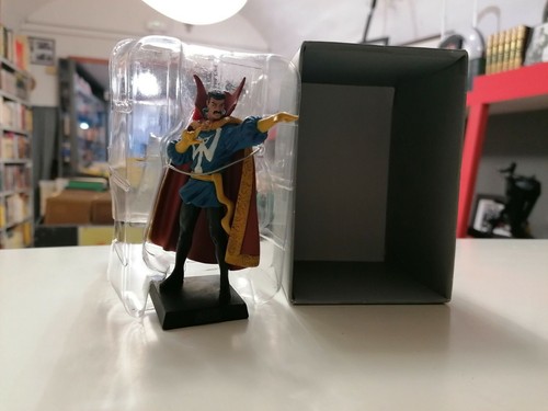 Statuetta miniatura piombo
