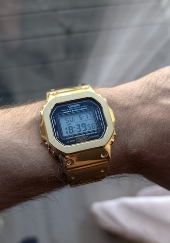 Casio 5600e metallo - dw-5600e, dorato