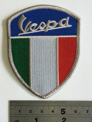 Vespa italian flag - patch,