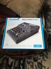 Alesis MultiMix 4 Console di