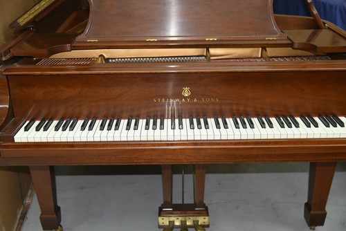 Steinway 1980 classic big - b,