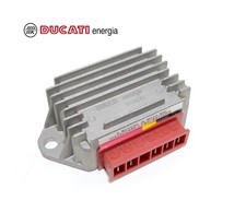 Regolatore di tensione