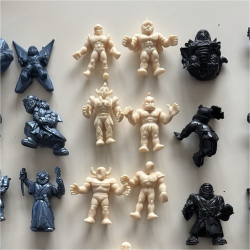 Lotto mini action figure