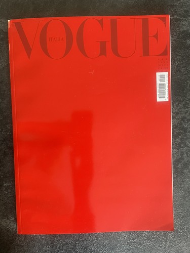 Vogue italia valentino - italia,