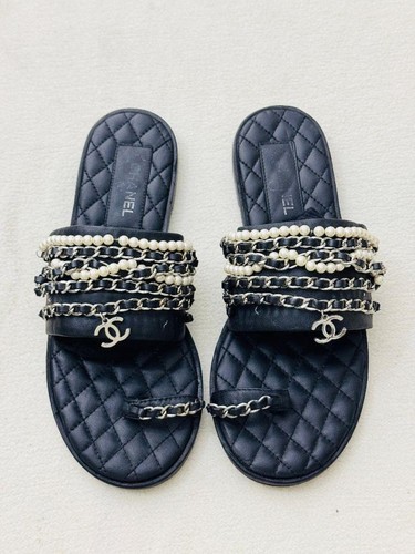 Chanel sandali con ciondolo - chanel,