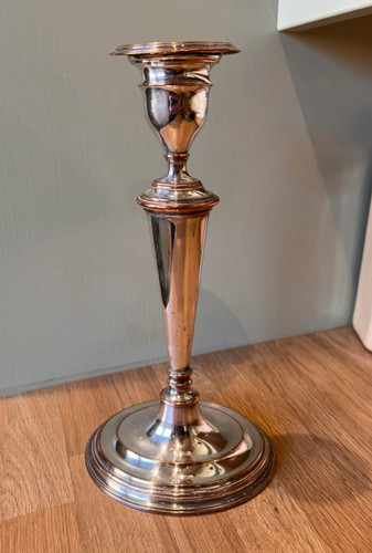 Antico candelabro forma - a,