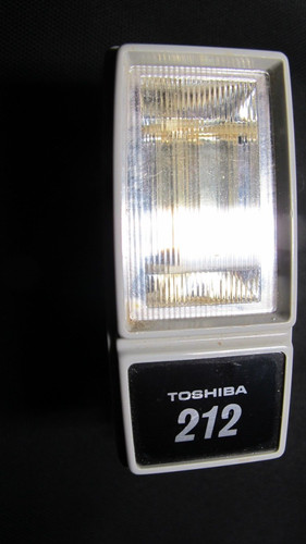 Flash toshiba 212 vintage - flash,