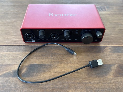 Focusrite scarlett 4i4 - focusrite,
