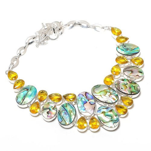 Collana con pietre preziose
